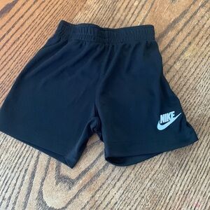 Nike 2t black shorts